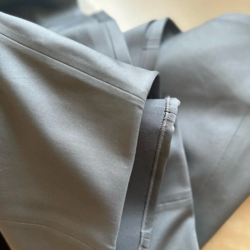 ALO Yoga Gray Apparel